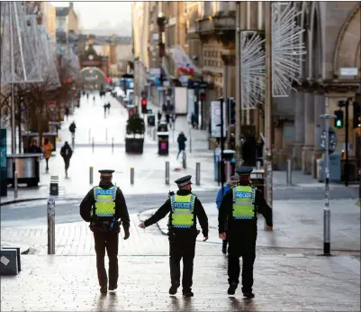  ?? Picture: Colin Mearns ?? Scottish high streets have taken on a different complexion since the pandemic took hold last year