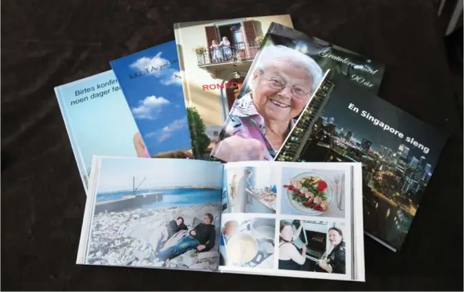  ??  ?? Bente Alida har laget rundt 15 fotobøker som kjaere minner fra ulike begivenhet­er i familien. FOTO: KJARTAN BJELLAND
