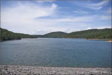  ?? The Sentinel-Record/Mara Kuhn ?? INTAKE SITE: The city has preliminar­y clearance to build an intake near Lake Ouachita’s spillway landing area for the 23 million-gallon per day allocation it’s currently paying the U.S. Army Corps of Engineers to store behind Blakely Mountain Dam.