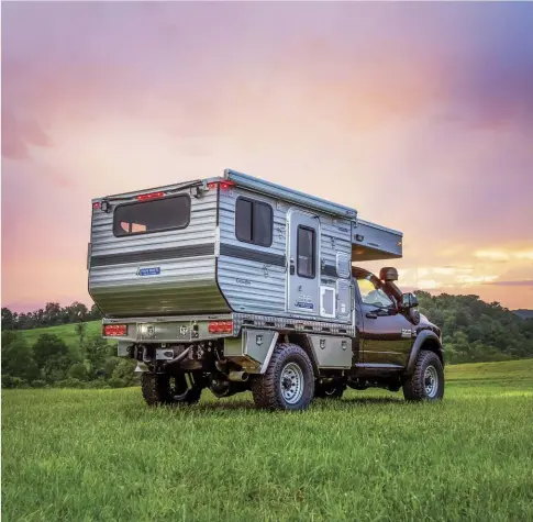  ??  ?? This build got to enjoy some lush Pennsylvan­ia farm time before being shipped off to the deserts of the
middle east.