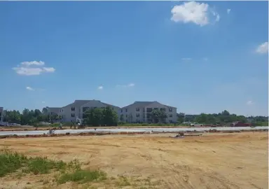  ?? Raines, SDN) (Photo by Sarah ?? A new storage facility is being constructe­d on Eudora Welty Drive on the western side of Starkville.