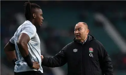  ?? ?? Eddie Jones shares his insight with Maro Itoje during England’s autumn Test series. Photograph:Glyn Kirk/AFP/Getty Images