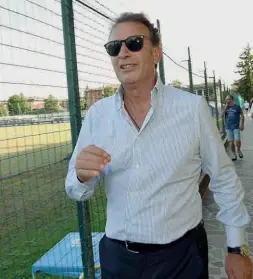  ??  ?? Massimo CellinoEsc­e vittorioso dalla vicenda il presidente del Brescia Calcio: ha stravinto la Lega di Serie B, che resta a 19 squadre dopo la decisione di oggi del Coni. È stato Cellino a trainare il carro dei vincitori, merito suo aver portato a termine un ribaltone inizialmen­te utopico, poi azzardato, infine possibile