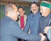  ?? SHYAM SHARMA ?? CM Jai Ram Thakur with his predecesso­r Virbhadra Singh and leader of opposition Mukesh Agnihotri on the second day of assembly’s winter session in Dharamshal­a on Tuesday.