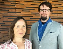  ?? FOTO: SPT/MIKAEL SJöVALL ?? Tuomas Kosonen och Kristiina Huttunen hoppas att rapporten ska leda till en politisk debatt om hur hemvårdsst­ödet ska utvecklas.