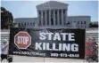  ?? FOTO: DPA ?? Protest von US-Menschenre­chtlern gegen die Todesstraf­e: Die Zahl der Exekutione­n in den USA ist gesunken.