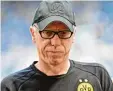  ?? Foto: dpa ?? Mission erfüllt und Schluss ist. Peter Stöger verlässt den BVB nach dem Errei chen der Champions League.
