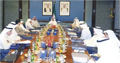  ??  ?? KUWAIT: His Highness the Prime Minister Sheikh Jaber Al-Mubarak Al-Sabah chairs the Cabinet’s meeting yesterday. — KUNA