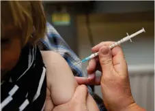  ?? Bild: BERTIL ERICSON ?? TA SPRUTA. Mellan den 23 och 29 april pågår den europeiska vaccinatio­nsveckan.