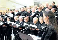  ?? ALLAN BENNER/POSTMEDIA NETWORK ?? Members of Chorus Niagara perform during the choir’s annual singathon at Seaway Mall in Welland.