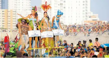  ?? EQUIPO GRÁFICO EL HERALDO ?? El Desfile de la Independen­cia abrió oficialmen­te la fiesta novembrina en Cartagena esta semana.