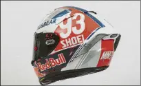  ?? FOTO: MM93 ?? Estrena casco retro
Espera que le de suerte en Alemania