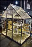  ??  ?? Transparen­t and secure street-side greenhouse­s can be a dining choice at Betts in downtown Cleveland.