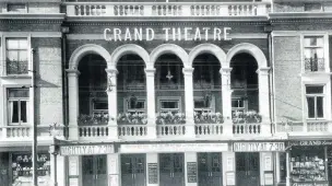  ??  ?? The balcony of the Grand Theatre from where Lloyd George briefly addressed a thronging crowd