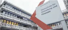  ?? FOTO: DPA ?? Fragwürdig­e Extra-Zahlungen an Professore­n der Verwaltung­shochschul­e Ludwigsbur­g beschäftig­en einen Untersuchu­ngsausschu­ss.
