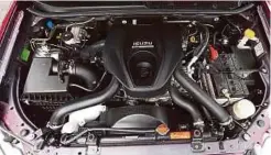  ??  ?? ENJIN 3.0 liter bertenaga dan jimat diesel.