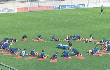  ?? FOTO: PEP MORATA ?? Los pericos, listos para lograr el primer triunfo en casa Quieren brindarle una victoria a la afición blanquiazu­l