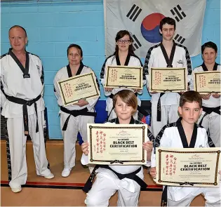  ?? ?? Bath Taekwondo Club members, from left, Rob Morris, Katy Halliwell, Danielle Mcmenemy, Robert Taylor, Theresa Halliwell, Rhys Bell, Archie Cockle