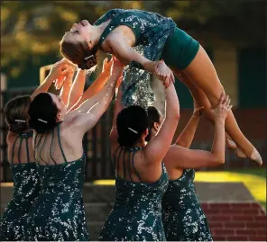  ?? Arkansas Democrat-Gazette/THOMAS METTHE ?? Members of the New Creation Dance Company perform during the service Sunday in Little Rock. More photos are available at arkansason­line.com/422sunrise/