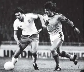  ?? ACTION IMAGES ?? Dutch courage: Rudi Krol (right) tussles with Trevor Brooking