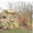  ?? FOTO: SCHEFFLER ?? Der Teufelsste­in ist eine Sehenswürd­igkeit in Weselerwal­d.