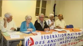  ?? (Photos A. B.) ?? Robert Lecointe, Nicole Labomme (secrétaire), Guy Kachel, Bernard Lagrange et Bernard Petit Dubousquet ont animé l’assemblée générale.