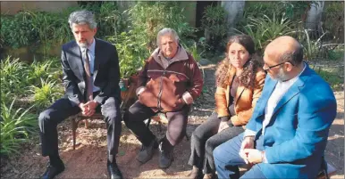  ?? PRENSA CENTRO ARMENIO / DIEGO KARAMANUKI­AN ?? DIALOGO. Paylán y Günay se reunieron con el ex presidente de Uruguay José “Pepe” Mujica.