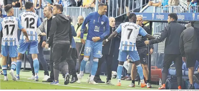  ?? ?? La celebració­n del gol de Lago Junior.
REPORTAJE GRÁFICO: CARLOS GUERRERO