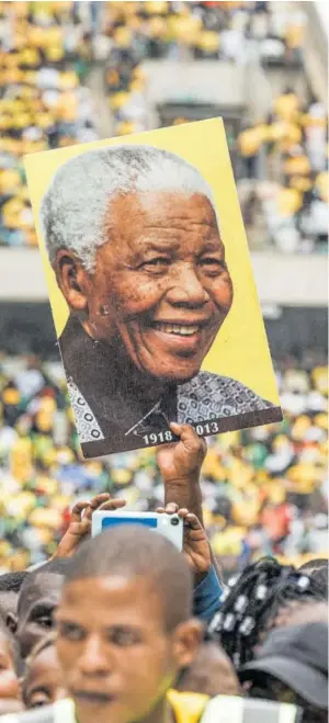  ?? ?? Umfragen zufolge könnte der ANC, die Partei Nelson Mandelas, erstmals seit der politische­n Wende seine absolute Mehrheit verlieren.