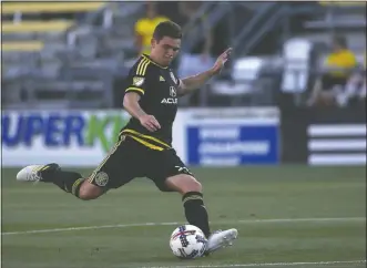  ?? DISPATCH] [JONATHAN QUILTER/ ?? Midfielder Wil Trapp said the Crew’s disappoint­ing loss in the 2015 MLS Cup and short offseason might have caused a hangover going into the 2016 season.