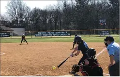  ?? ANDREW ROBINSON — MEDIANEWS GROUP ?? North Penn’s Sarah Saboscik (22) puts her first inning RBI single into play against Central Bucks West Wednesday.