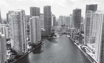  ?? MATIAS J. OCNER mocner@miamiheral­d.com ?? This year’s report is the first time Miami has topped the high-end residentia­l price index since it was created in 2007.