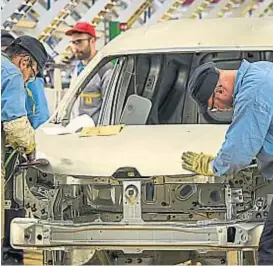  ?? (PRENSA RENAULT) ?? Trabajo. Un tema de debate en la era tecnológic­a.