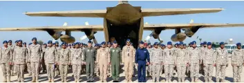  ??  ?? القوات السعودية المشاركة في التمرين لدى وصولها مصر.