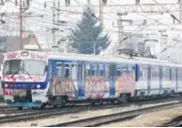  ?? PATRIK MACEK/ PIXSELL ?? I u Hrvatskoj je dobar dio vlakova, osobito prigradski­h oko Zagreba, preplavlje­n grafitima