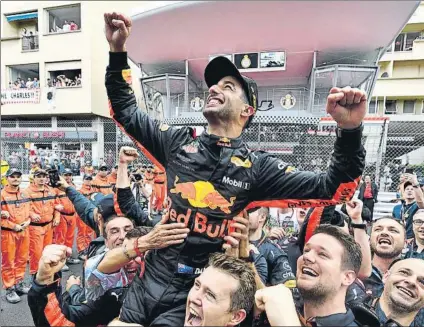  ?? FOTO: GETTY ?? Daniel Ricciardo se impuso con mucha superiorid­ad pese a tener que hacer frente a sus problemas de pérdida de potencia en Mónaco