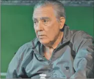  ?? ?? Guillermo Pérez Roldán (arriba y abajo) denunció todos los maltratos que sufrió a lo largo de su carrera de parte de Raúl (centro), su padre y entrenador.