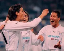  ?? ?? Simone e Simeone ai tempi della Lazio Simone Inzaghi e Diego Simeone compagni in biancocele­ste