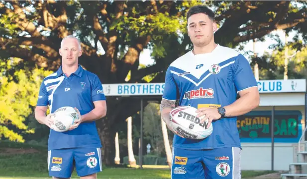  ?? Picture: ANNA ROGERS ?? STRUGGLING: Cairns Brothers Rugby League football manager Tim Rumford and player Jordan Biondi are fighting to stay afloat at Stan Williams Park.