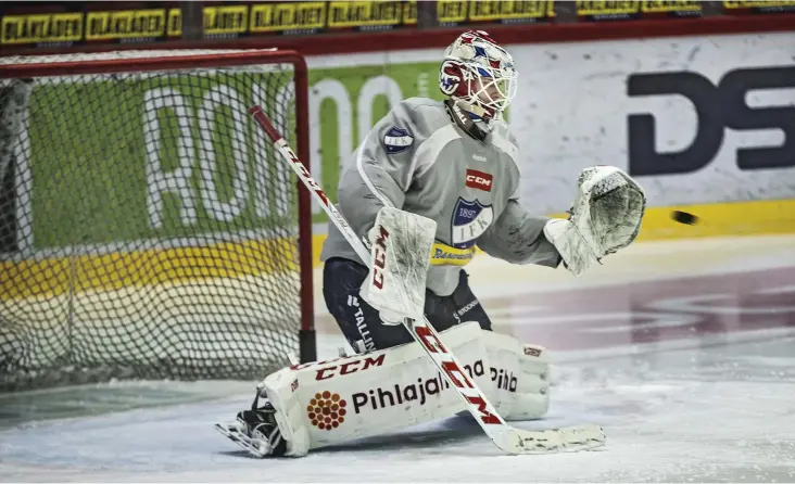  ?? FOTO: LEIF WECKSTRöM ?? Kevin Lankinen var säkerheten själv i grundserie­n och släppte in fler än två mål bara tre gånger.