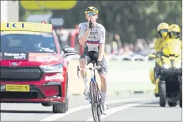  ?? CHRISTOPHE ENA – THE ASSOCIATED PRESS ?? Slovenia’s Matej Mohoric crosses the finish line as he wins the Tour de France’s 19th stage, which covered 128.6 miles from Mourenx to Libourne on Friday.