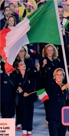  ??  ?? Federica Pellegrini portabandi­era ai Giochi di Rio 2016: per l’Italia 8 ori, 12 argenti e 8 bronzi ANSA