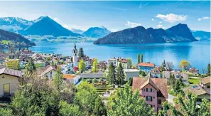  ??  ?? j Lake Brienz, one of the highlights of a rail tour of Switzerlan­d