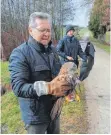  ??  ?? ...lässt sich von Marjan Eferl fangen.