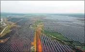  ?? PTI ?? ■
An aerial view of a 750 MW solar power plant project inaugurate­d by Prime Minister Narendra Modi in Rewa on Friday.