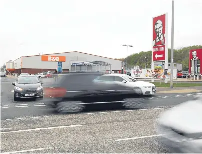  ?? Picture: Kris Miller. ?? The busy road and junction leading to Westway Retail Park, Arbroath.