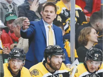  ??  ?? Bruce Cassidy a été confirmé entraîneur-chef à temps plein des Bruins de Boston, cette semaine. - Associated Press: Winslow Townson