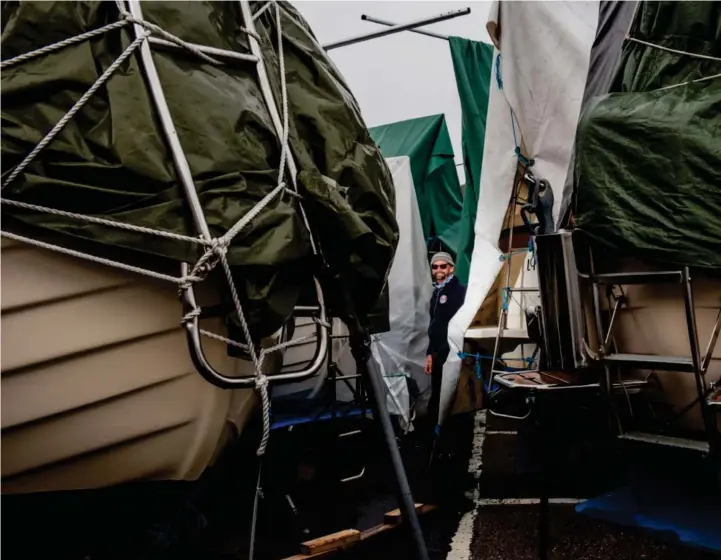  ?? FOTO: JACOB J. BUCHARD ?? Einar Øslebye er en erfaren båtmann. Han forstår at mange er skeptiske til et eventuelt båtforbud. – En fisketur på fjorden er godt for den mentale helsen, mener han.