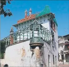  ?? PEDRO CATENA / ARXIU ?? Mal estat. La casa d’Argentona (1897-1905) estava molt deteriorad­a; necessitav­a moltes intervenci­ons, que s’han repartit en dues fases