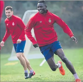  ?? FOTO: PERE PUNTÍ ?? Olunga, en un entrenamie­nto Será hoy el delantero titular ante la baja de Stuani